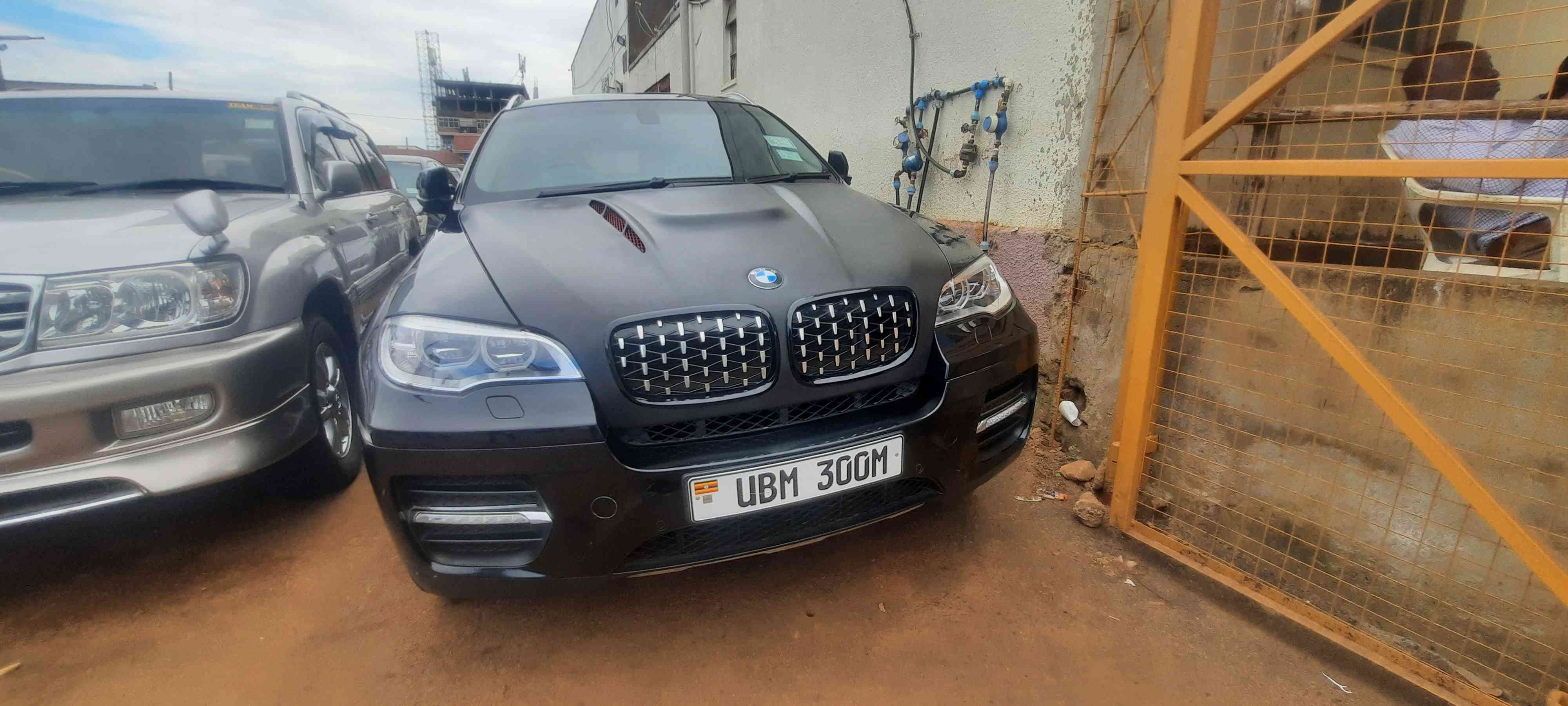 BMW x6 for sale in Kampala - Yilick