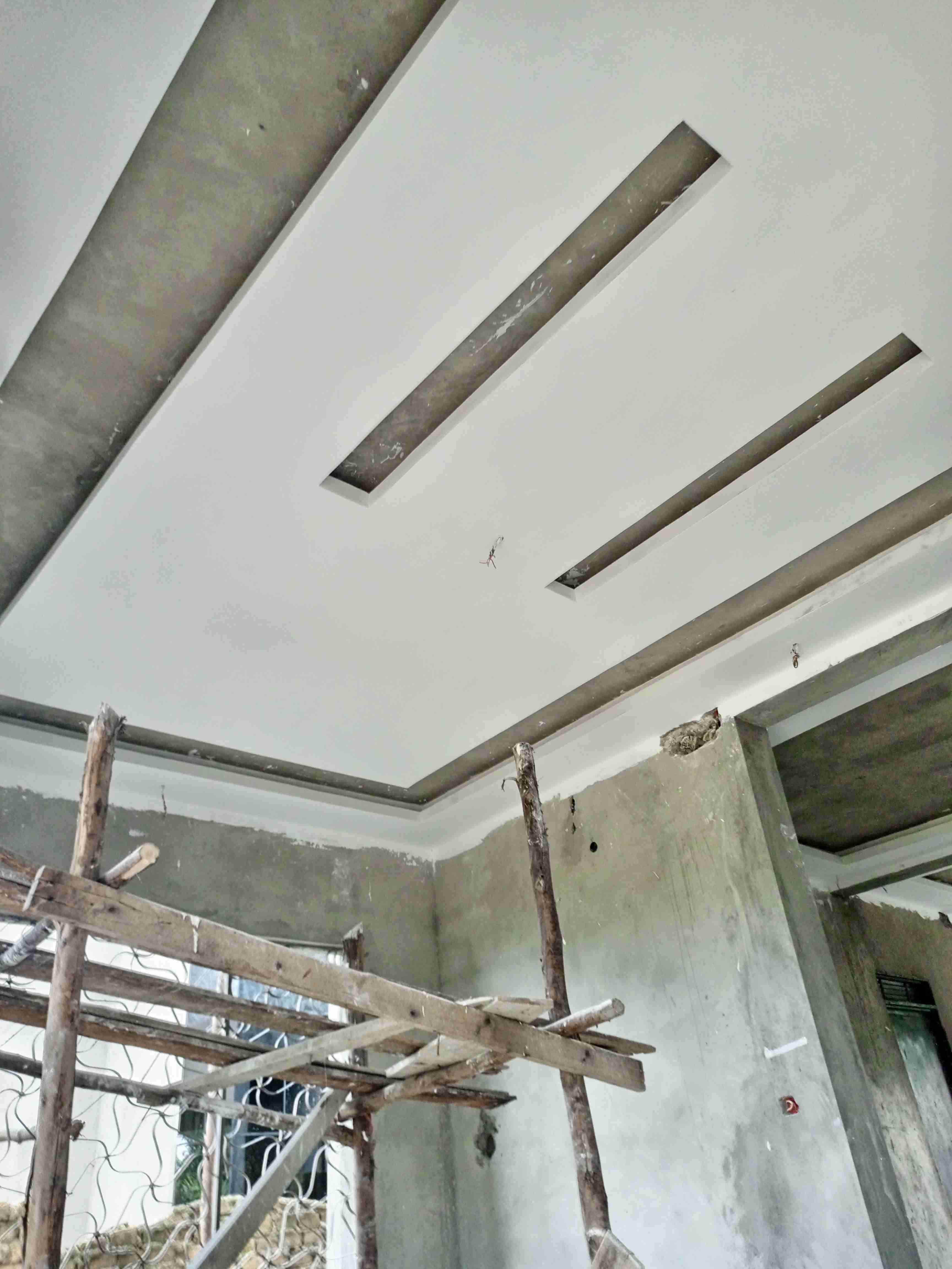 gypsum ceiling designing  for sale in Kampala - Yilick